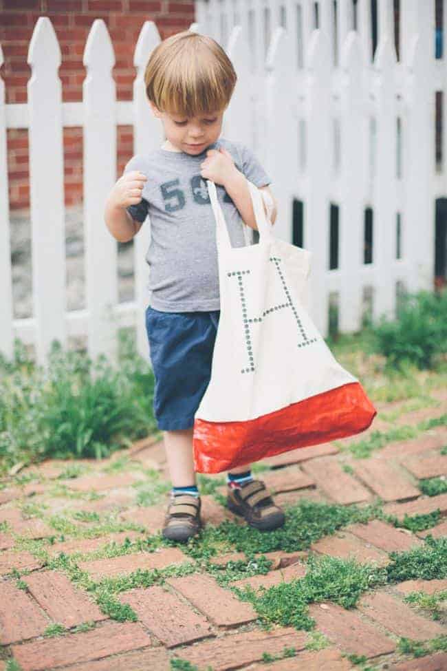 DIY Initial Tote Bags - Hello Glow