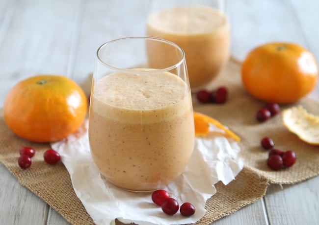 Citrus Cranberry Smoothie | HelloGlow.co