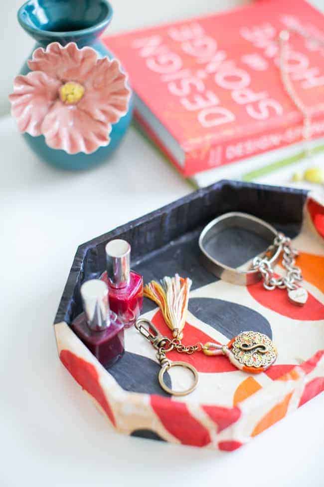 Old Scarf DIY Jewelry Tray | Hello Glow