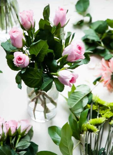 9 Tips for a Gorgeous Grocery Store Flower Arrangement - Hello Nest