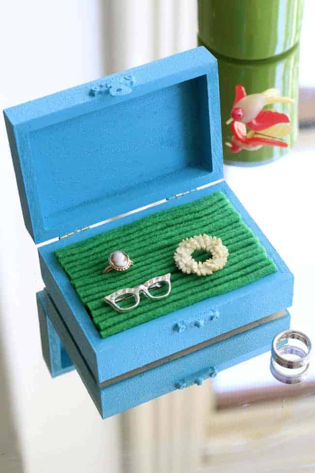 DIY Jewelry Box with Felt