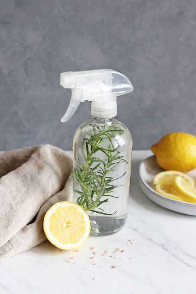 10 Inexpensive Ways to Clean with Lemon