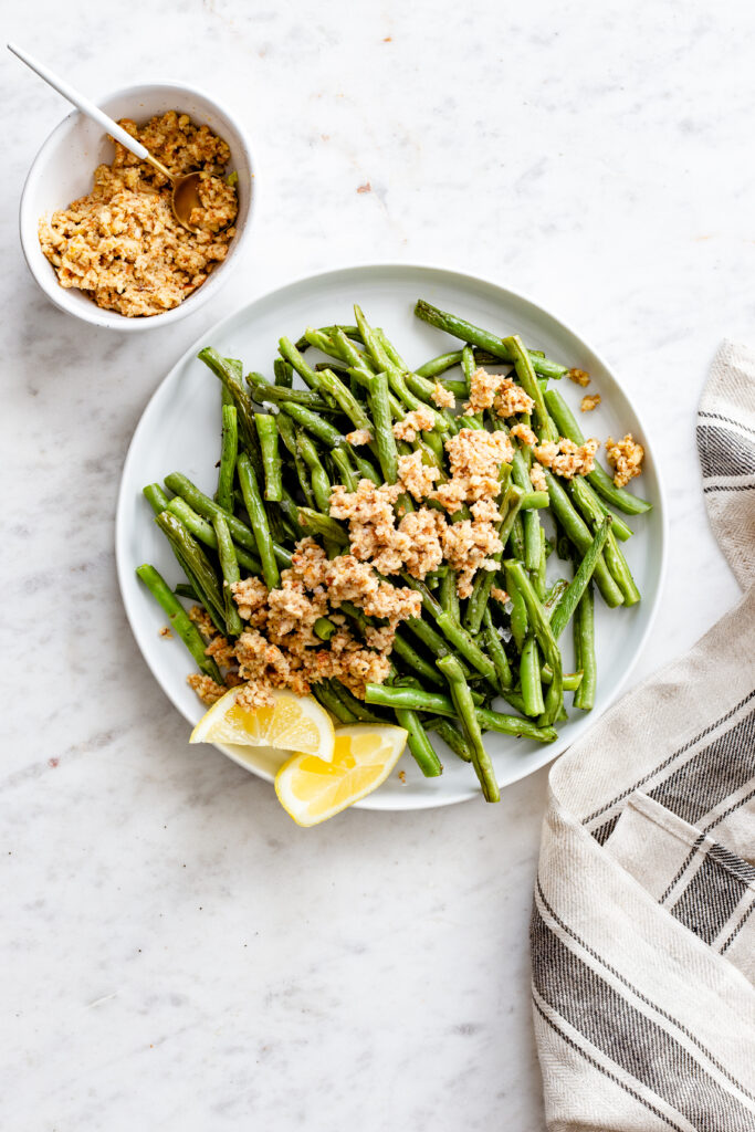 A 5-Ingredient Side Dish Made for Weeknights: Lemon Almond Green Beans
