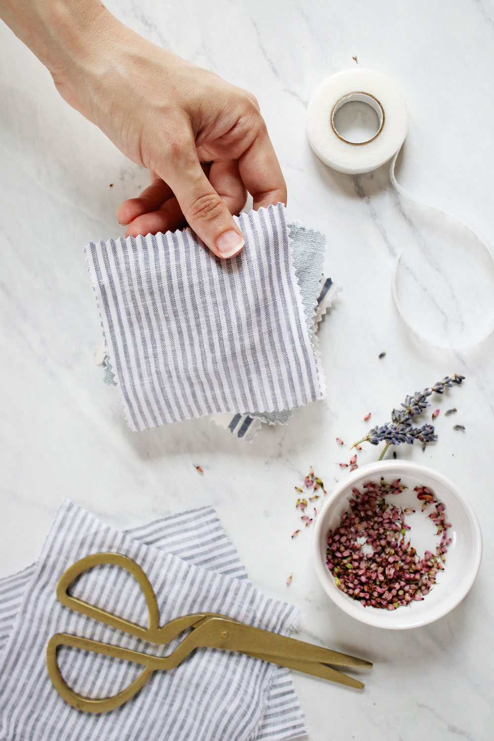 NoSew DIY Herbal Sachets for Drawers + Laundry Hello Nest