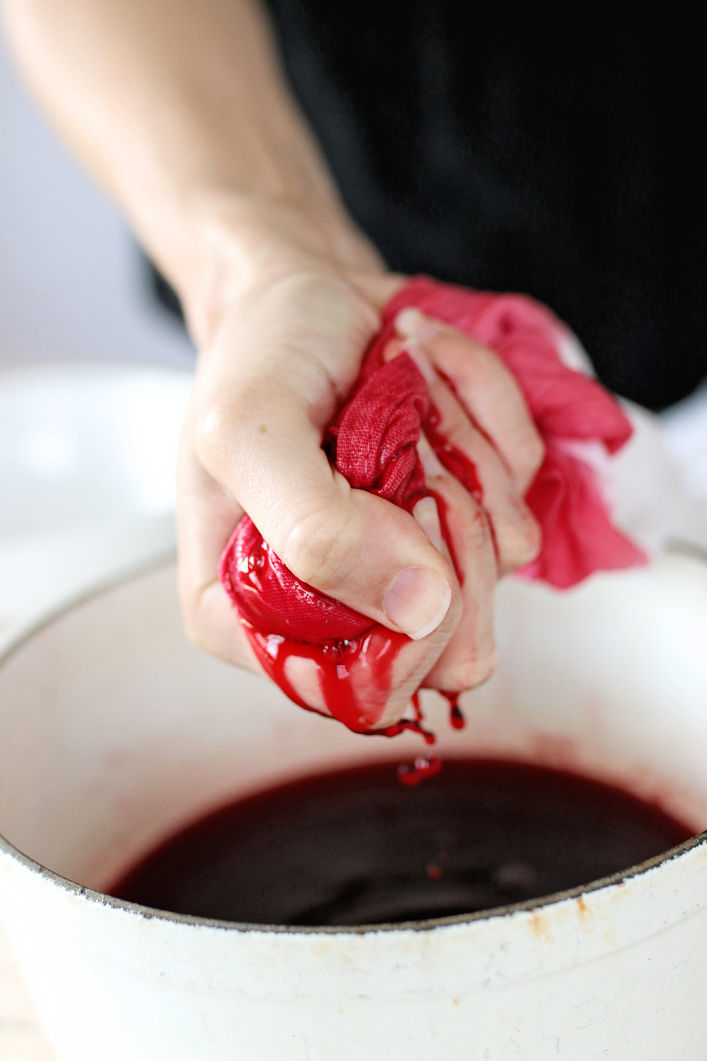 How to Make Beet-Dyed Dishtowels