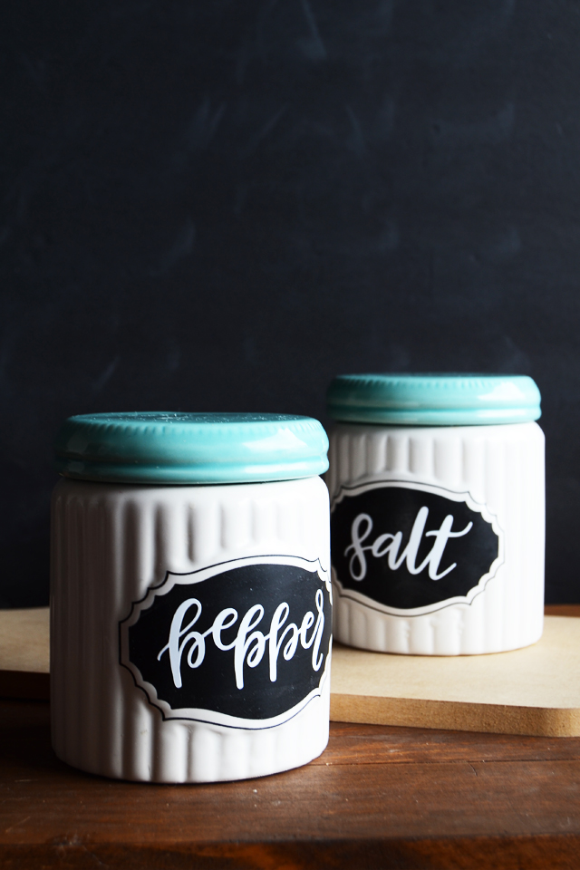 Basic Spice Labels from Minted Strawberry | 15 Free Organization Printables