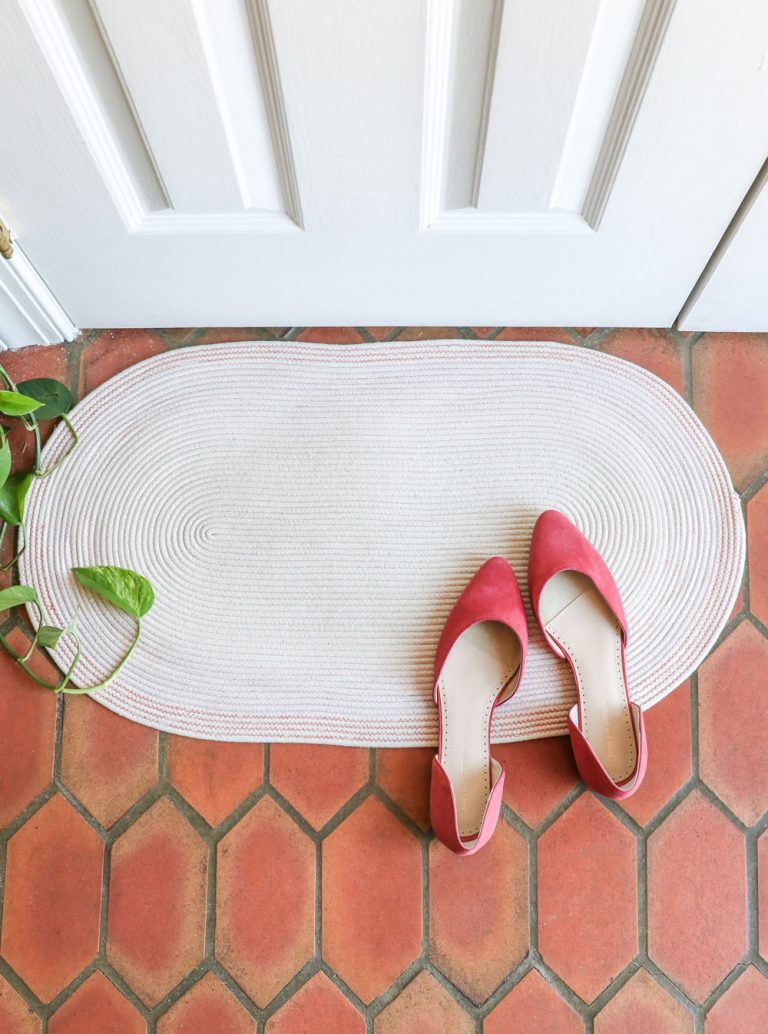 How To Make A DIY Rope Rug | Hello Nest