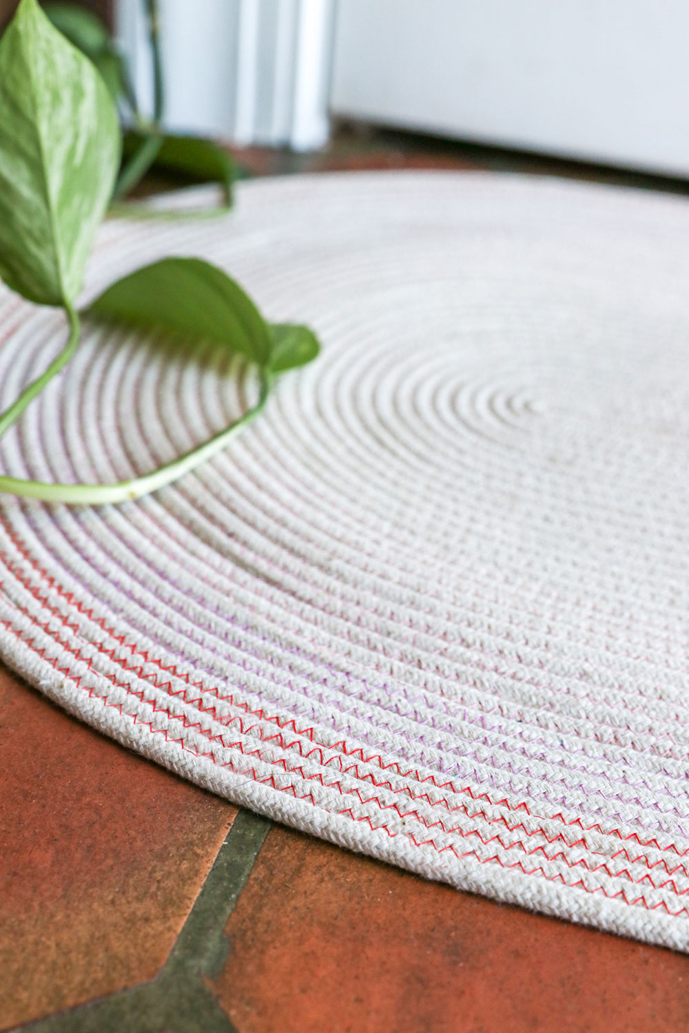 How to Make a Rope Rug, A DIY Tutorial by TIDBITS