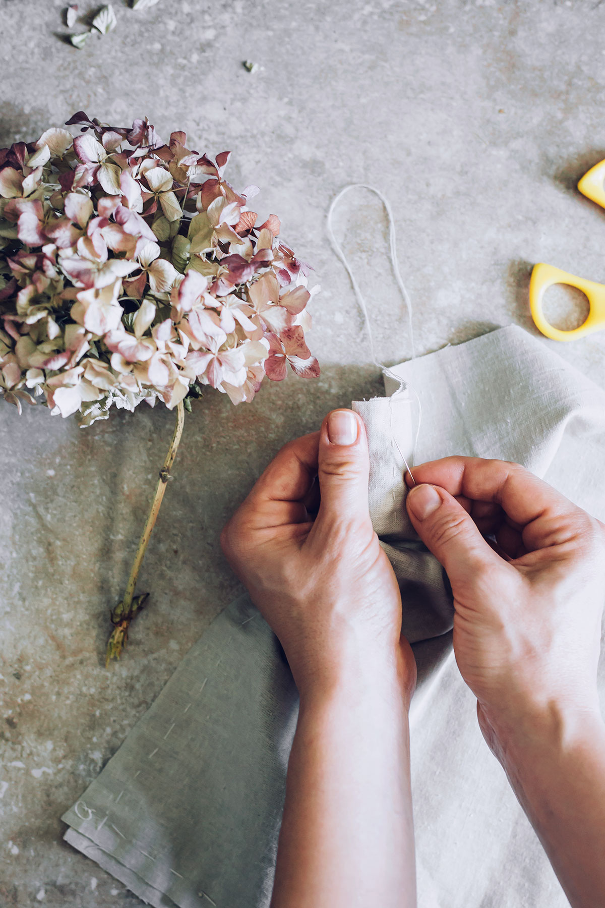 Make Your Own Everyday Cloth Napkins – Blissfully Content