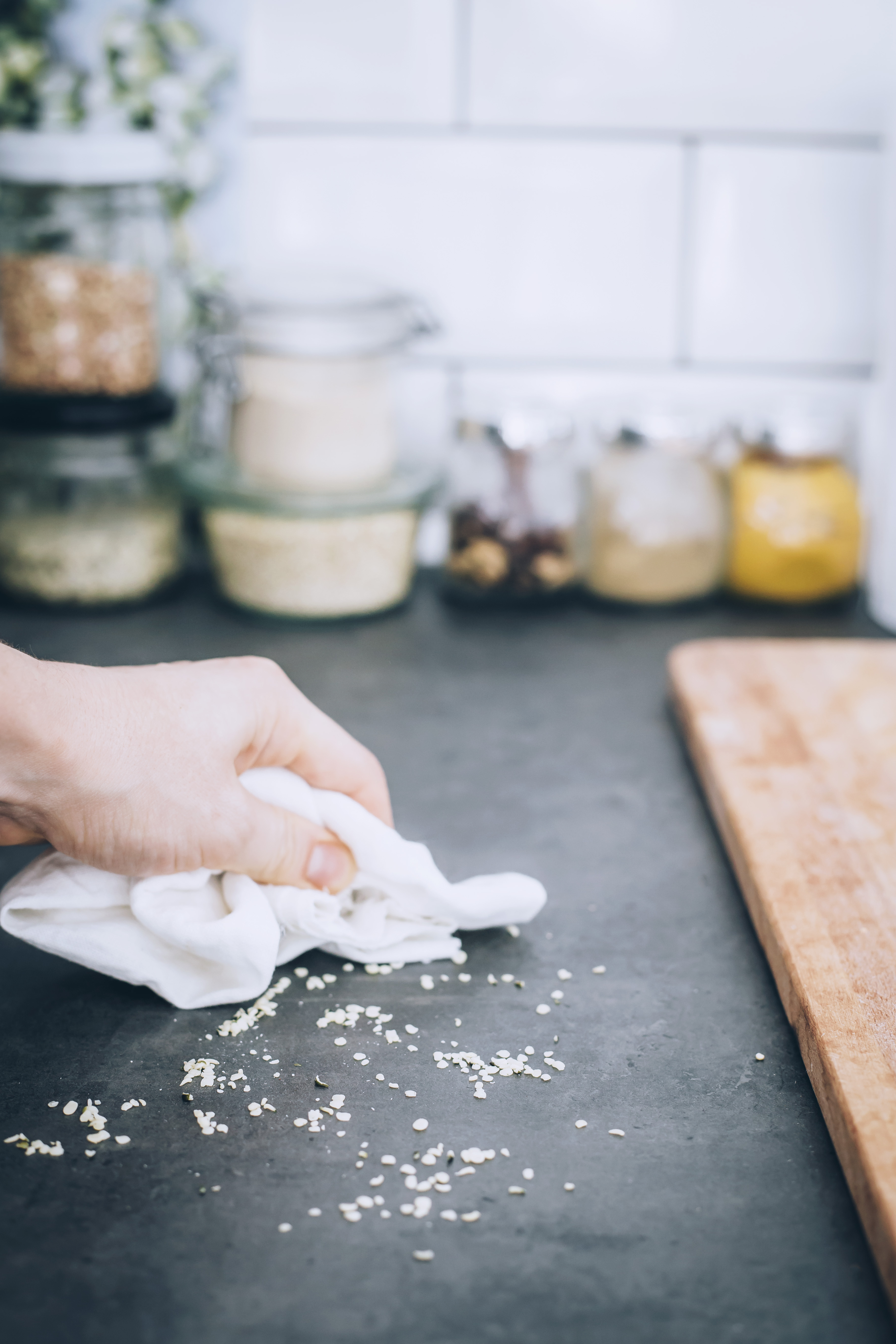 6 simple ways to detox your kitchen 