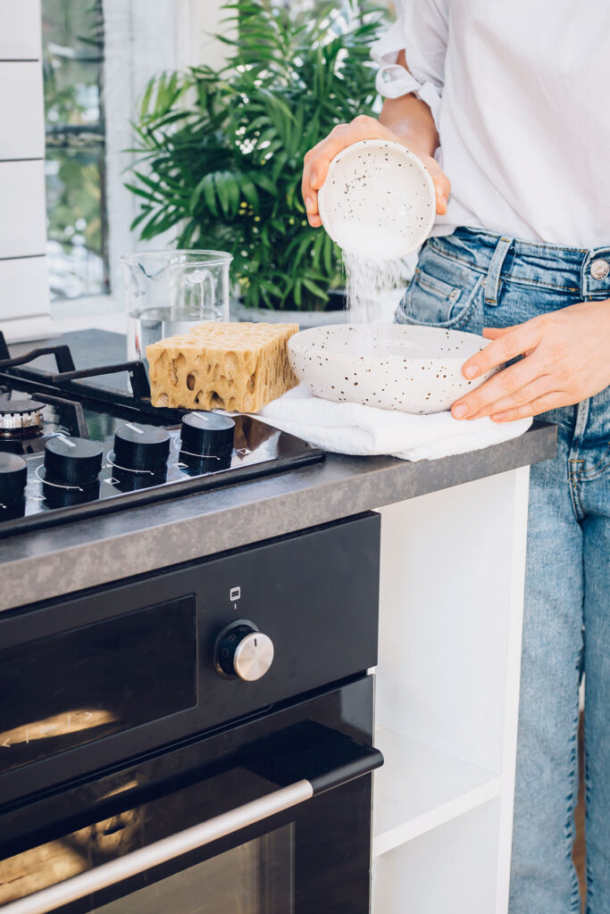 Non-Toxic Oven Cleaning: How to Clean Ovens & Stove Tops