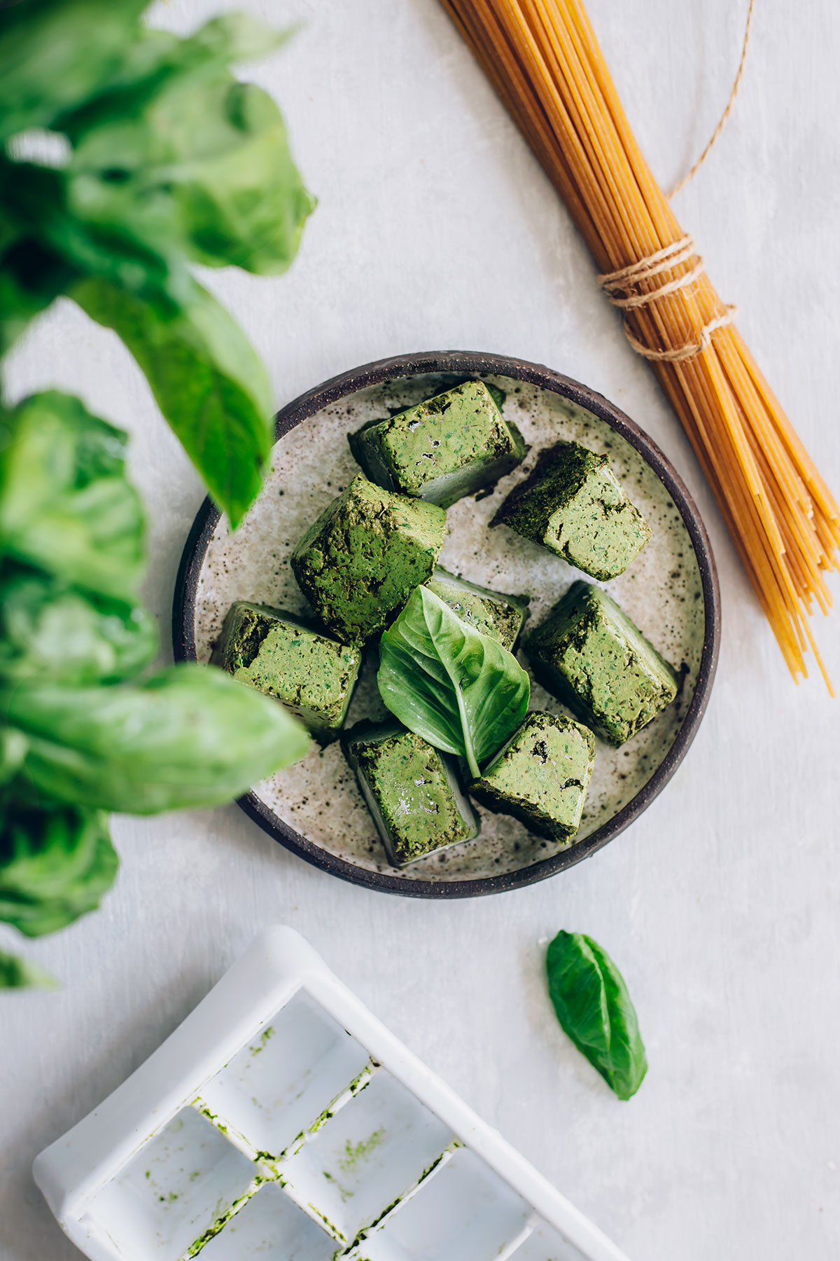 How to make and freeze pesto