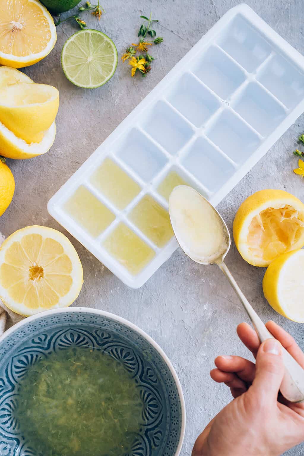 Ice cube tray uses: lemon water cubes