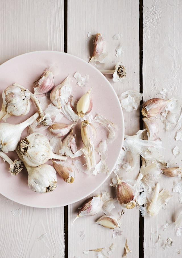 How to plant and grow your own garlic