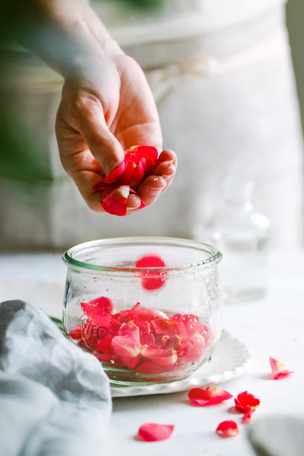 How to make floral perfume
